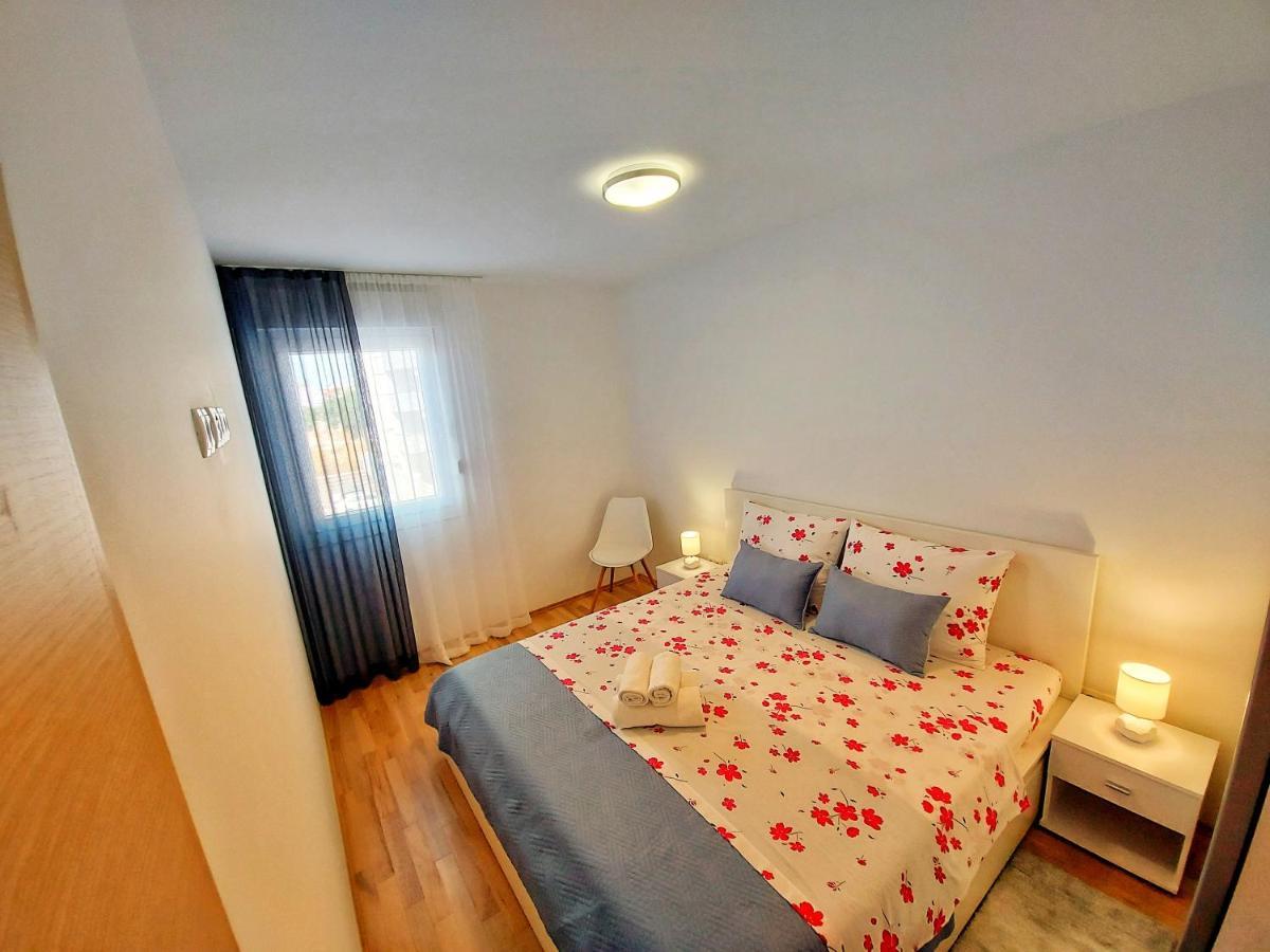 Tusculum Apartment Solin Bagian luar foto