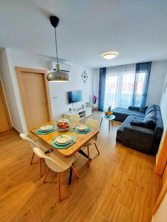 Tusculum Apartment Solin Bagian luar foto